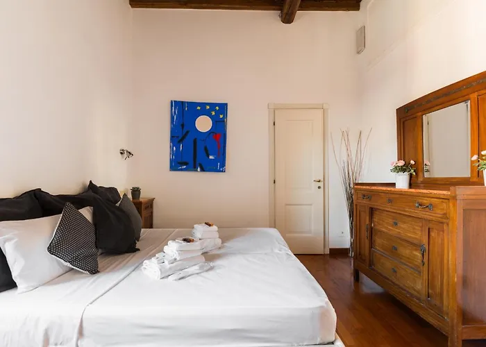 Navona Theatre Apartment near Piazza Navona
