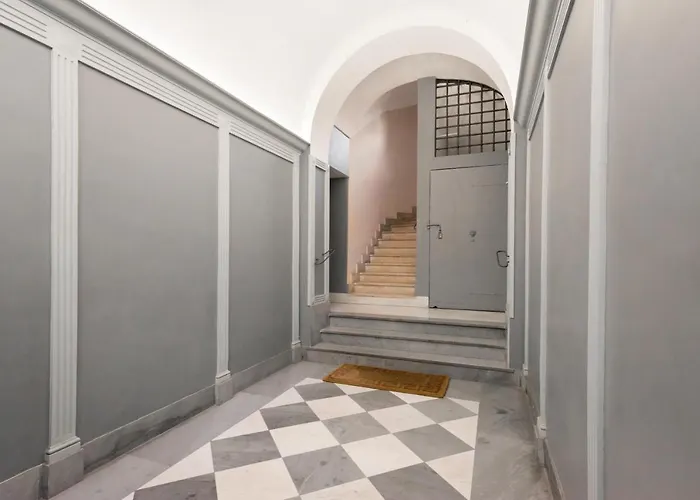 Appartamento Via Del Teatro Pace