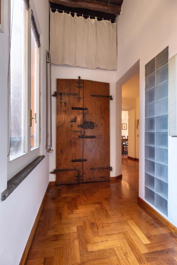 Apartment Via Del Teatro Pace Rome