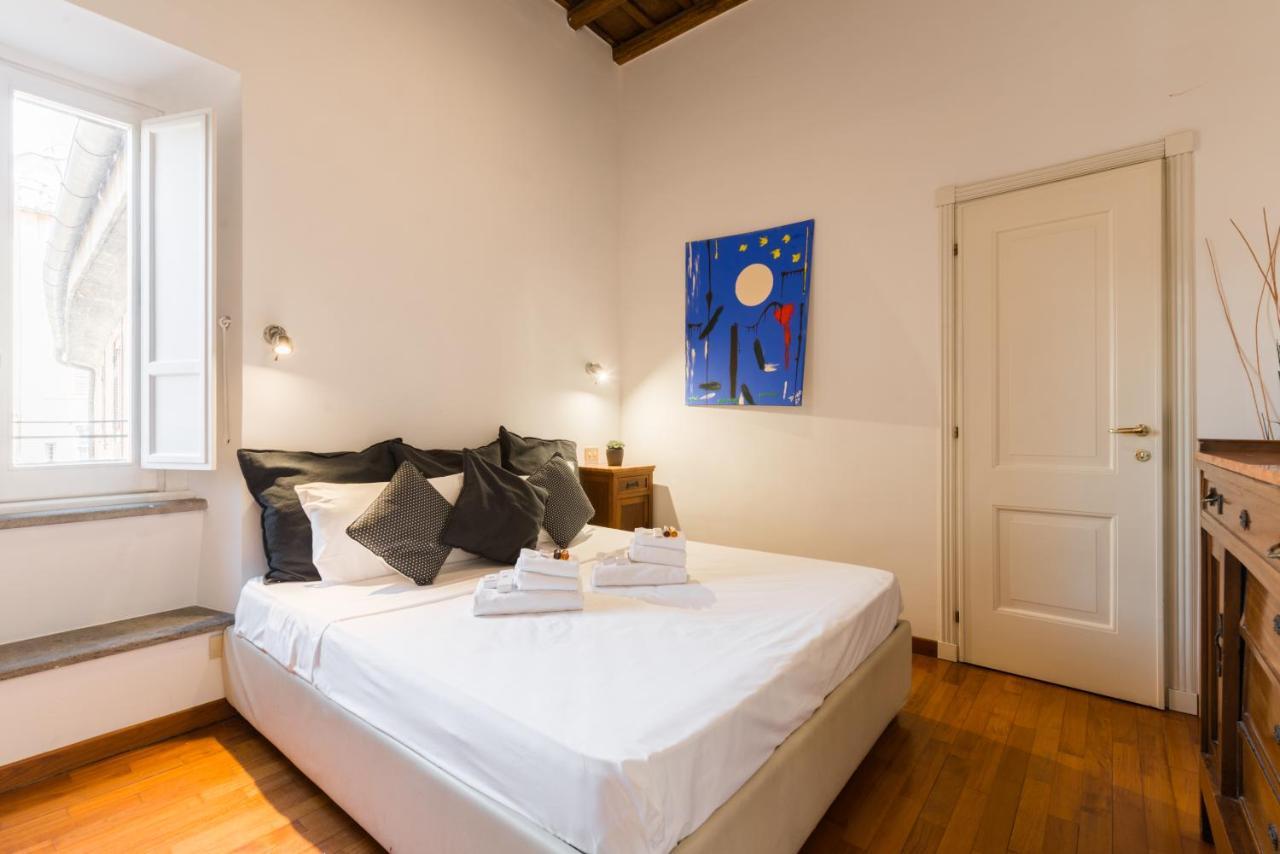 Via Del Teatro Pace Apartment Rome